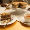Winterlicher Nusskuchen mit Karamellcreme